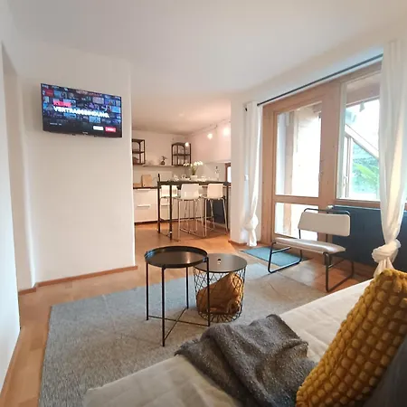 Altdorf Entdecken: Stadtnaehe Nbg Altdorf bei Nuernberg Buitenkant foto